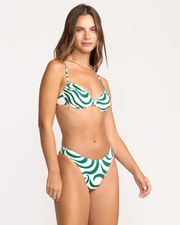 allthewavesskimpyhike4_billabong