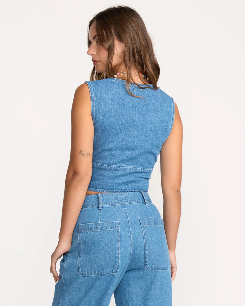 indigoskiestop2_billabong