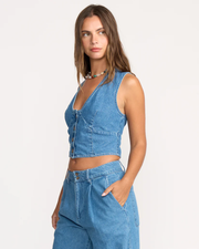 indigoskiestop3_billabong