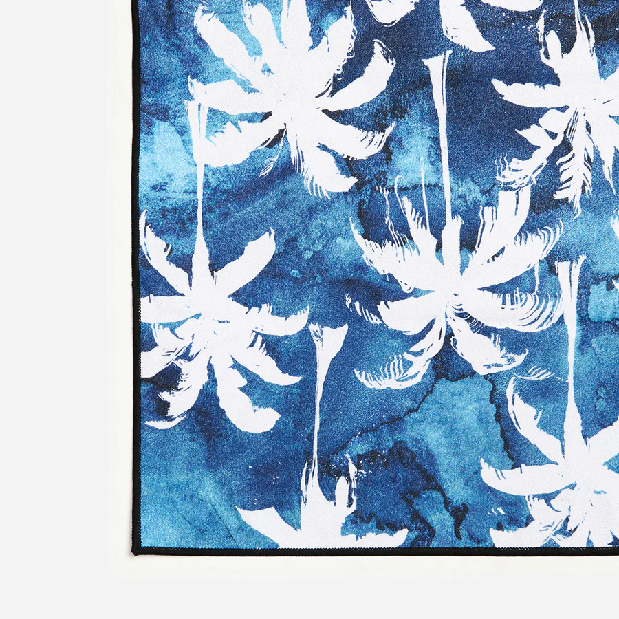 lucatiedyeperformance4_slowtide