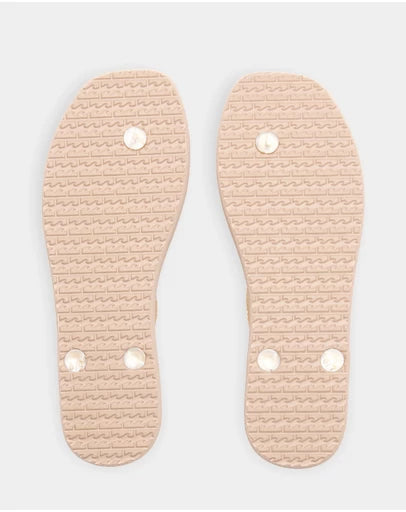 Fiji Square Toe