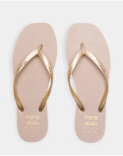 Fiji Square Toe