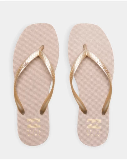Fiji Square Toe