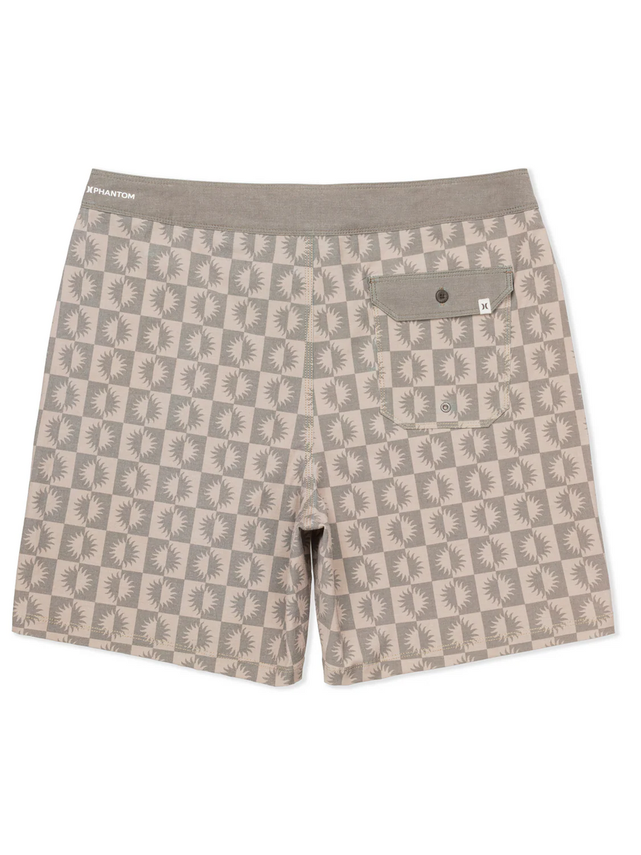 phantomnaturalstailgate18_hurley