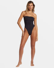 solsearchertullyonepiece_billabong