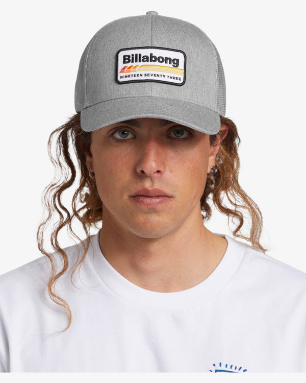 walledtruckerhat_billabong